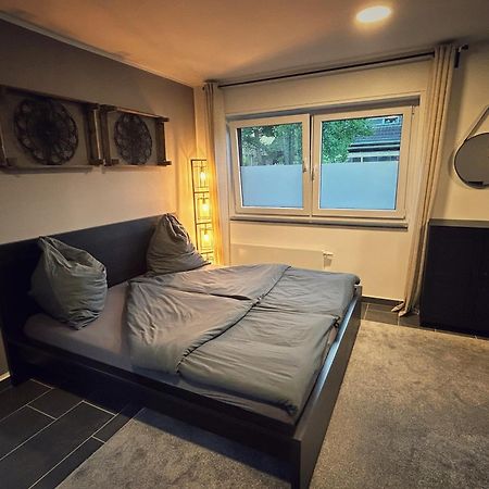 Cosy Bungalow-Apartment In Ruhiger Toplage - Naehe Duesseldorf เครเฟลด์ ภายนอก รูปภาพ