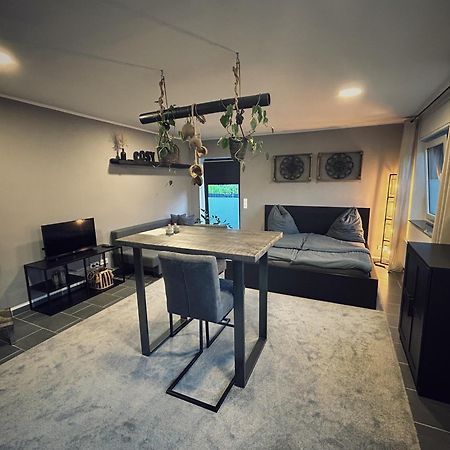 Cosy Bungalow-Apartment In Ruhiger Toplage - Naehe Duesseldorf เครเฟลด์ ภายนอก รูปภาพ