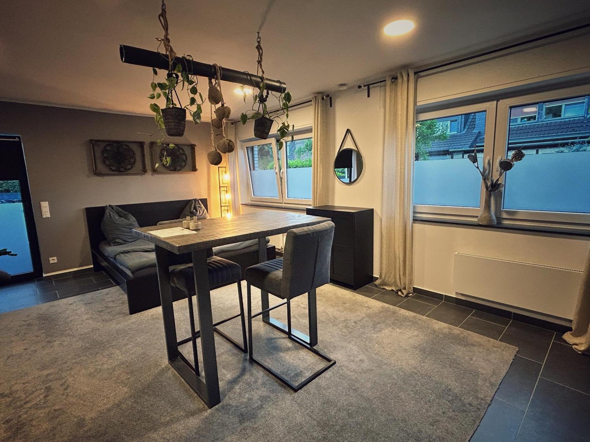 Cosy Bungalow-Apartment In Ruhiger Toplage - Naehe Duesseldorf เครเฟลด์ ภายนอก รูปภาพ