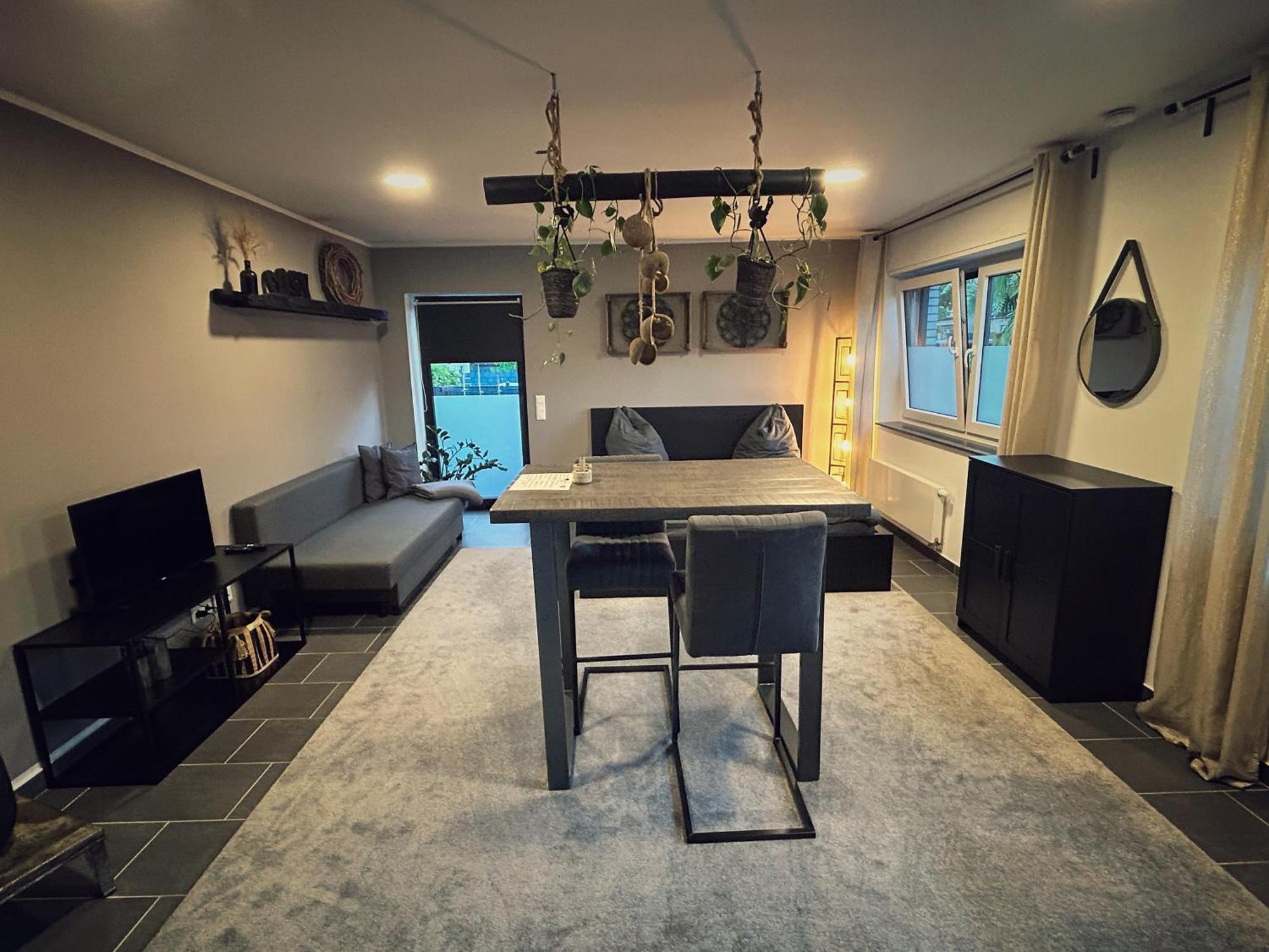 Cosy Bungalow-Apartment In Ruhiger Toplage - Naehe Duesseldorf เครเฟลด์ ภายนอก รูปภาพ